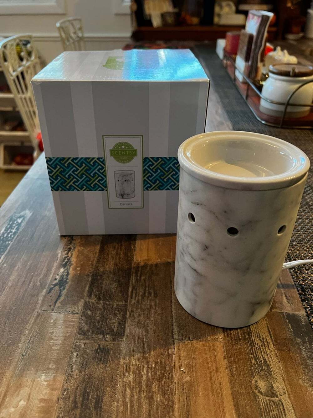 Scentsy Carrara Warmer